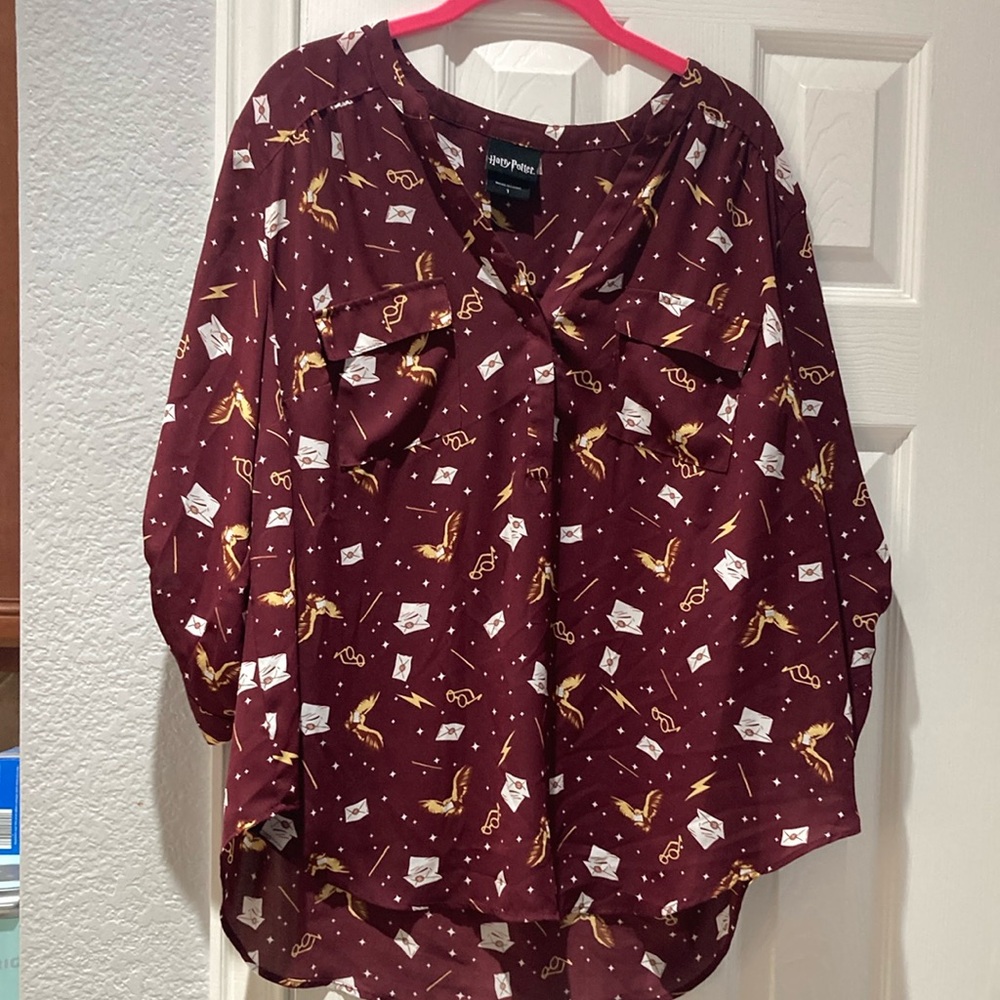 Women's Burgundy Harry Potter Patterned Top